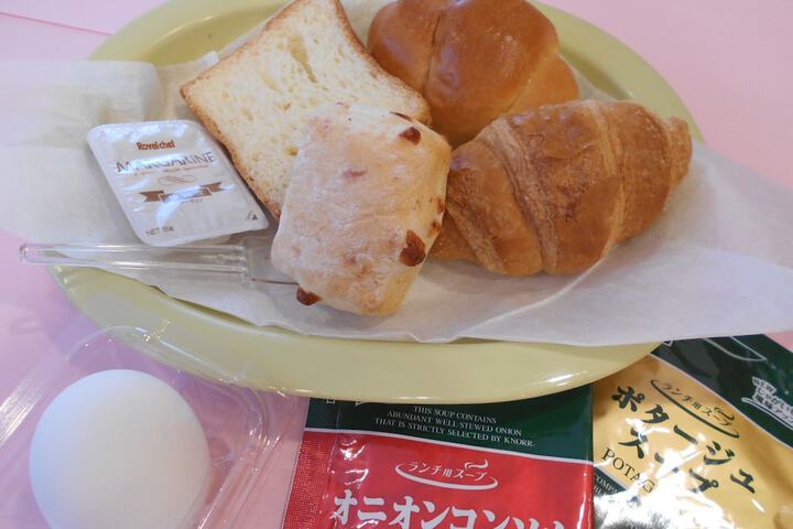 Breakfast meal