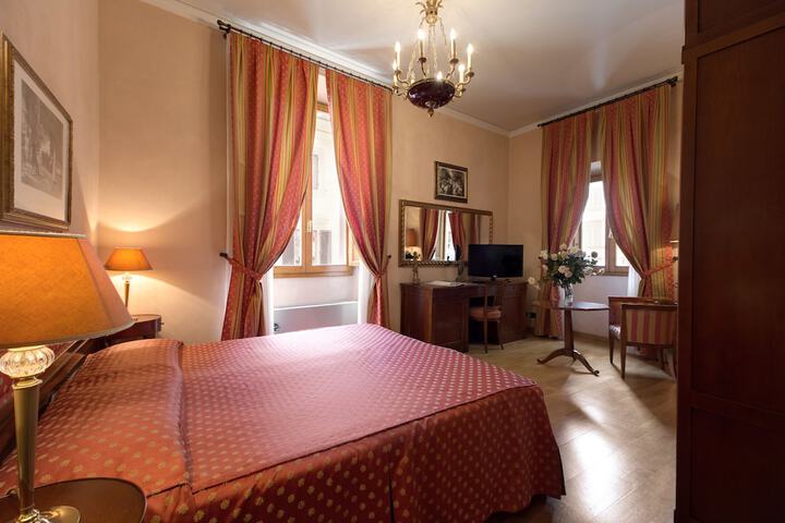 Room 10 of 40