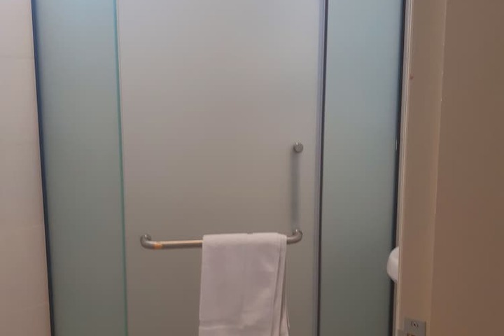 Room 25 of 43