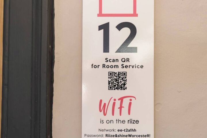 Room 76 of 124