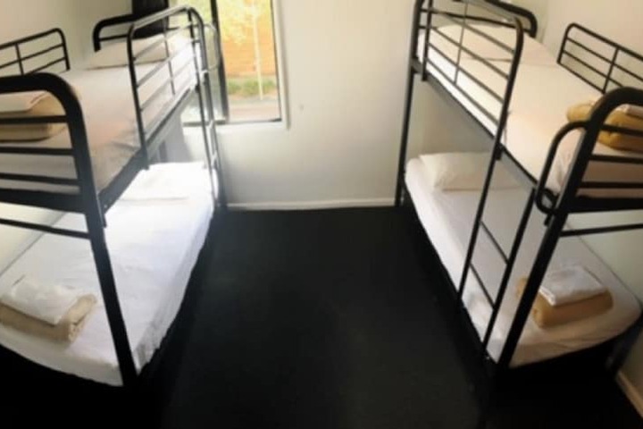 Room 21 of 35