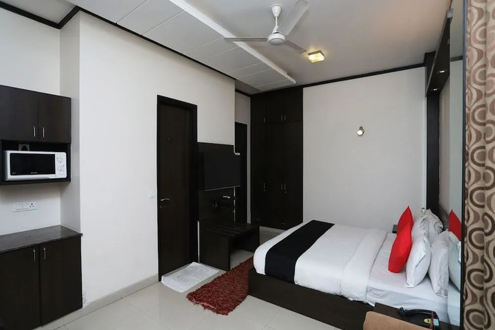 Room 3 of 19