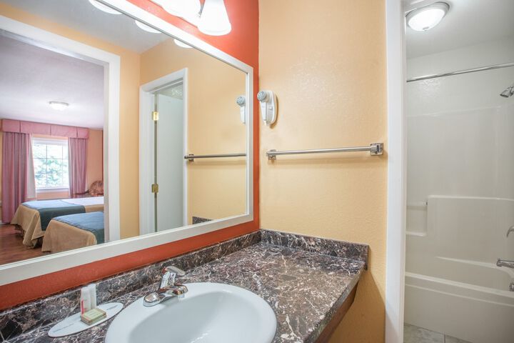 2 Queen Beds Mountain View (7 of 7)
