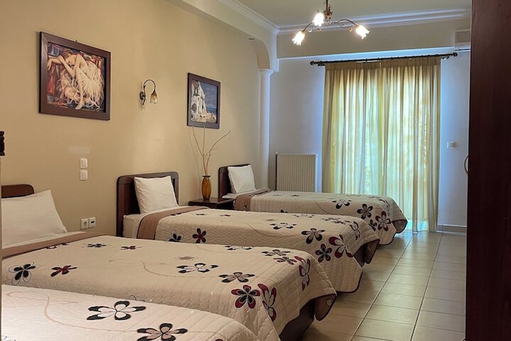 Room 11 of 24