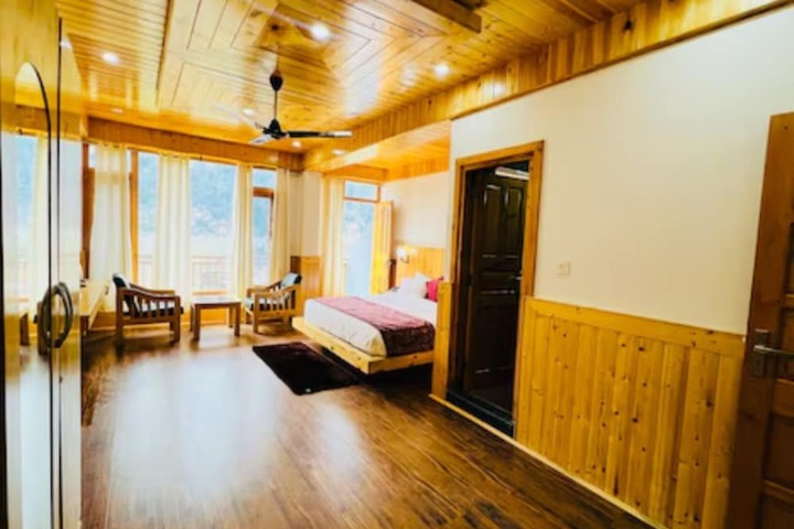 Room 15 of 22
