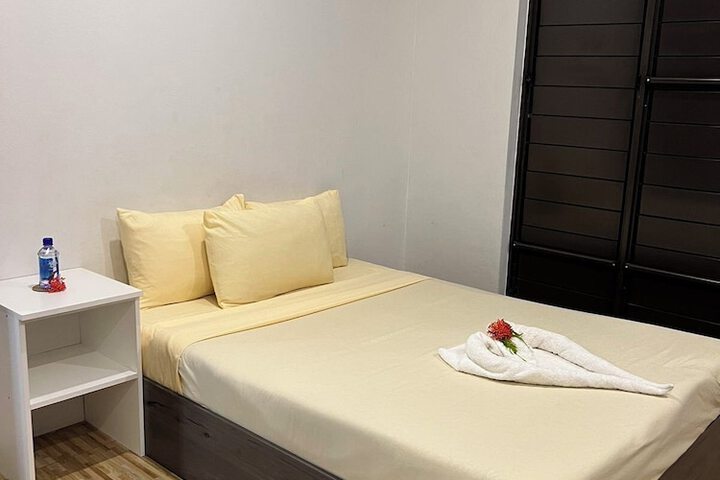 Room 2 of 21