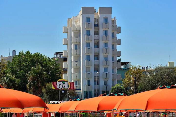 Hotel 52 of 56