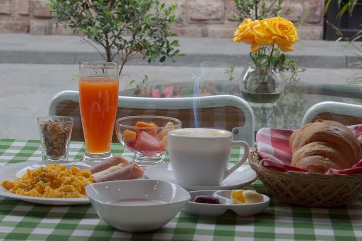 Dining 56 of 62