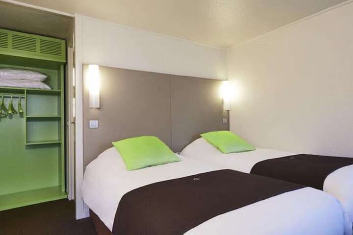 Room 13 of 47