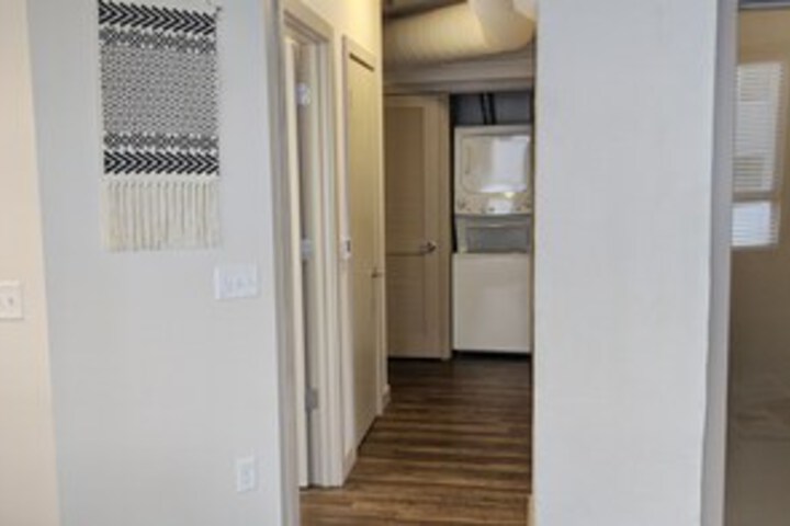 Room 16 of 328