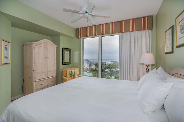 Room 34 of 270