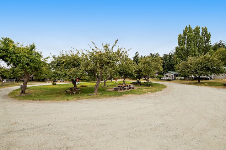 Property Grounds 139 of 189