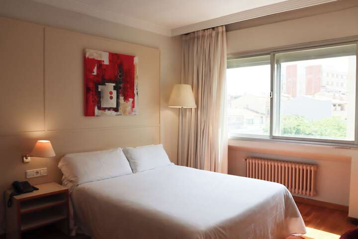 Room 15 of 50
