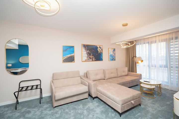 Room 15 of 41