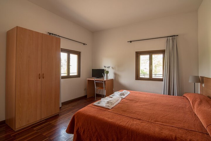 Room 14 of 82