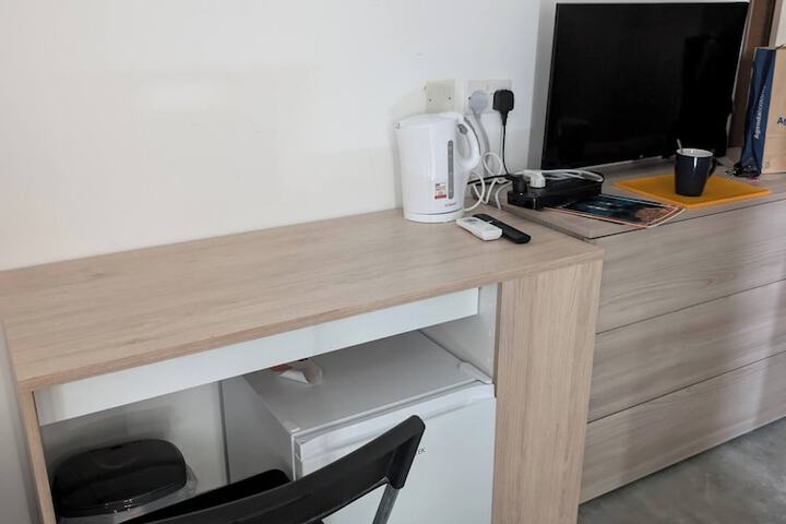Room 3 of 10