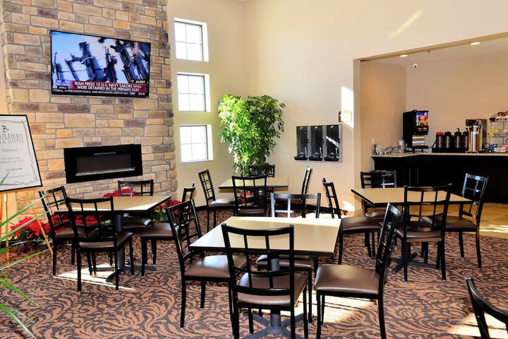 Breakfast/Coffee Service 110 of 121