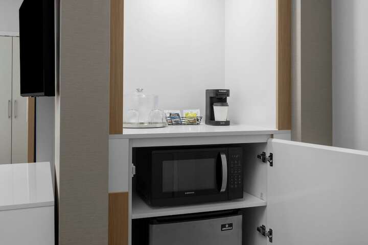 Room 5 of 27