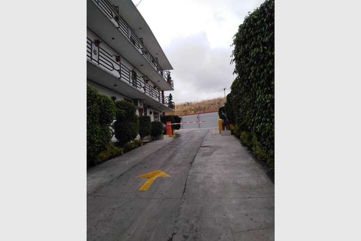 Hotel 11 of 13