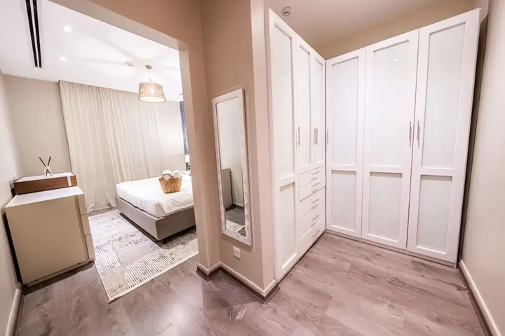 Room 4 of 22