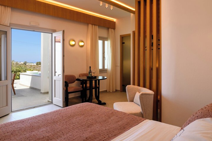 Room 8 of 199