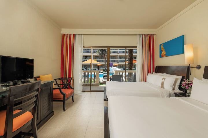 Room 34 of 120