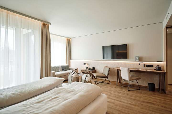 Room 27 of 58