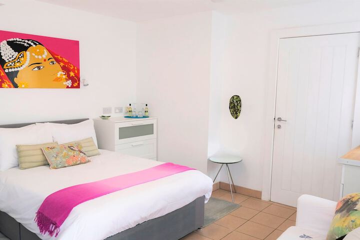 Room 8 of 32