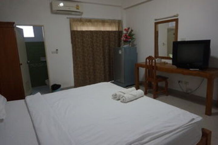 Room 18 of 22