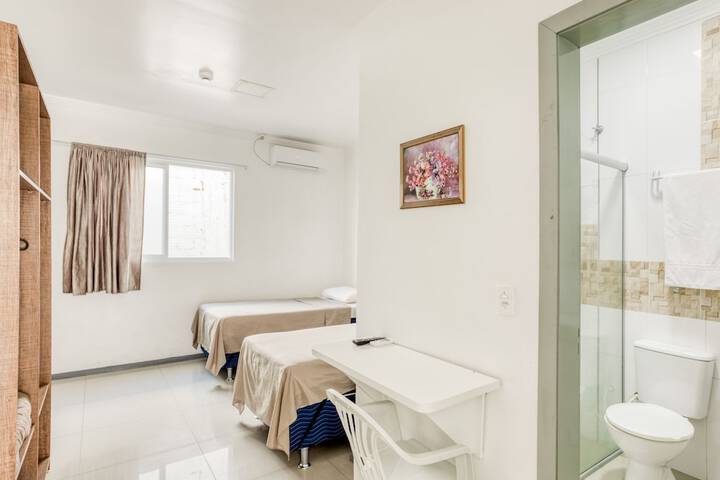 Room 7 of 34