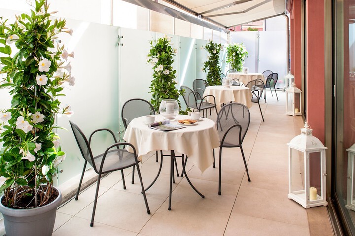 Terrace/Patio 54 of 111