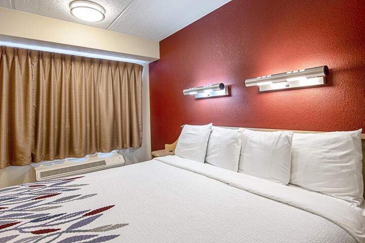 1 King Bed (14 of 21)