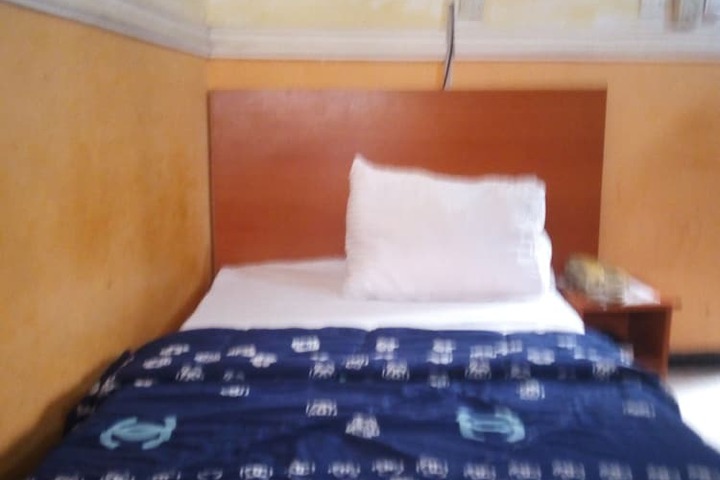 Room 30 of 52