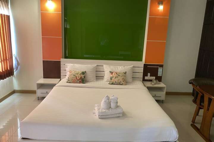 Room 15 of 29