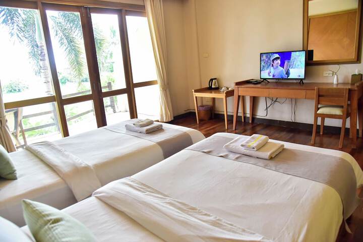 Room 35 of 114