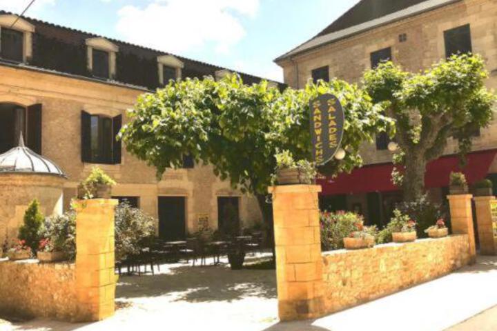 Hotel de Paris