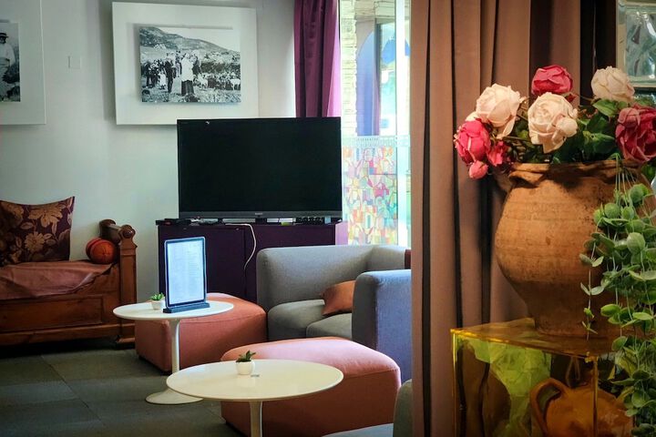 Lobby Entry