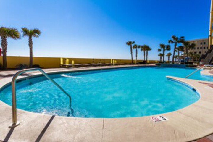 Pool 57 of 85