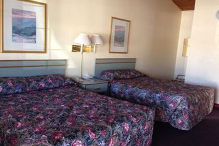 Room 10 of 23