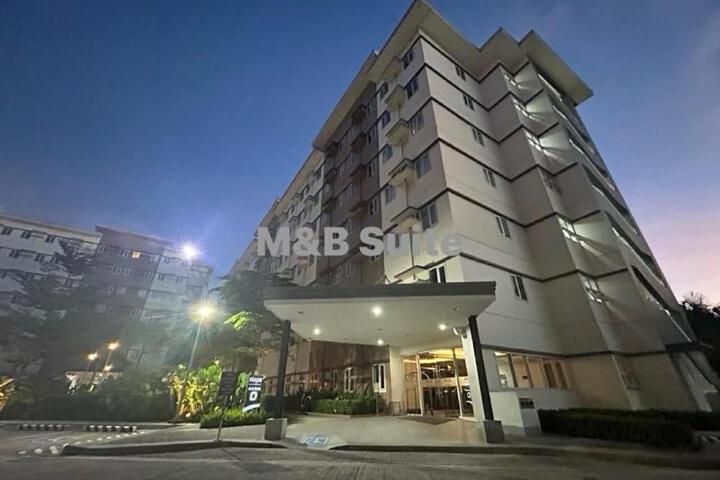 M & B SUITE BESIDESM MALLatHOPERESIDENCE