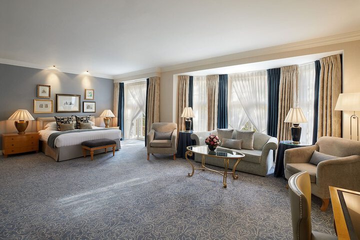 Room 42 of 174