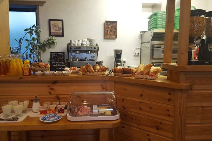 Breakfast/Coffee Service 38 of 38