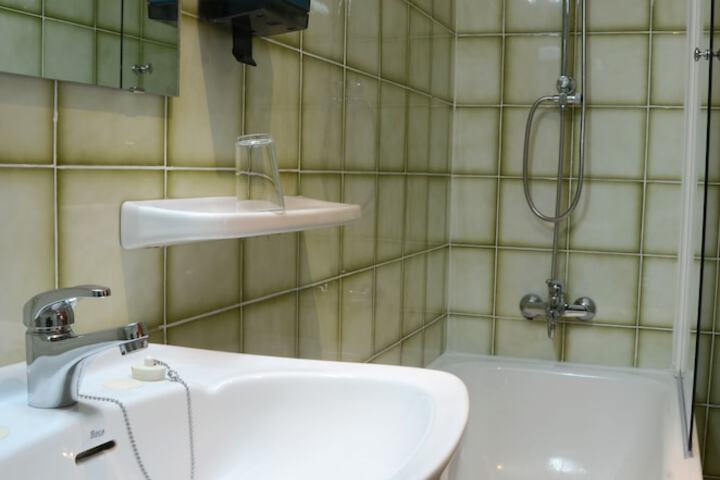 Clean Restrooms