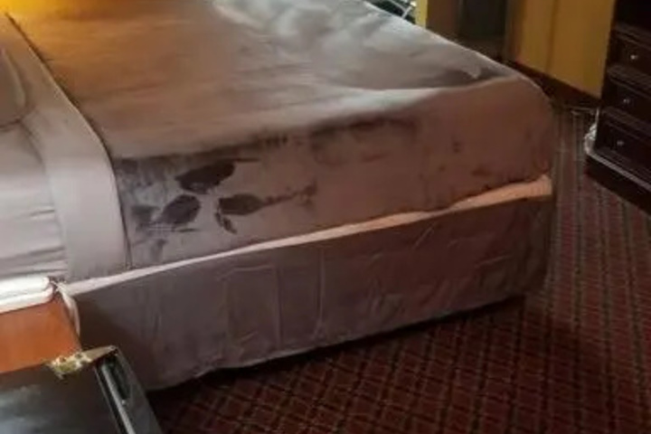 Image of Hotel 2 Queens Hotel Room 228 Wi-Fi Hot Tub Booking