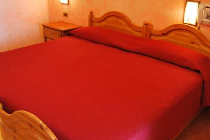 Room 8 of 31