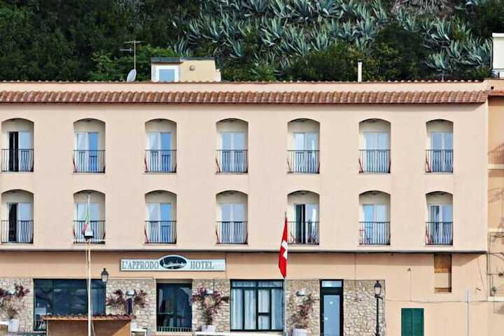 Hotel 78 of 82