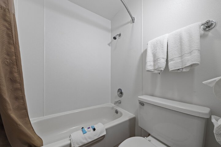 Room 53 of 154