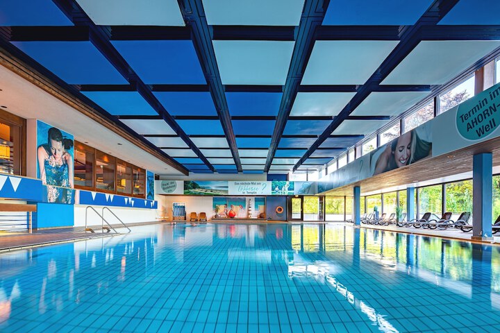 Pool Hotel