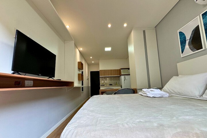 Room 2 of 35