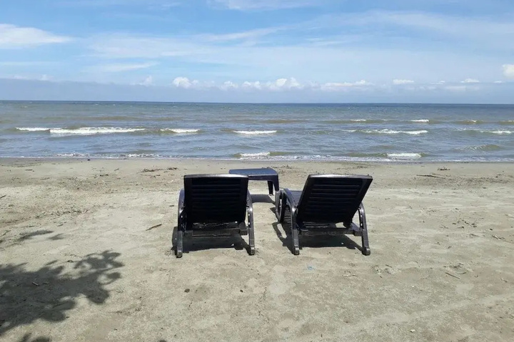 Beach 6 of 10